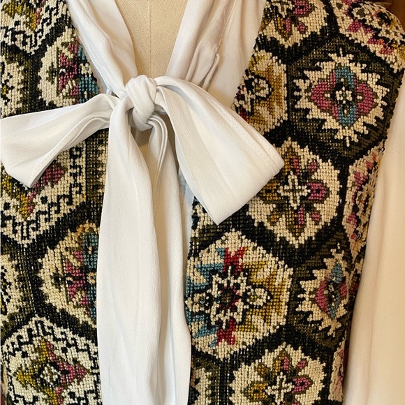 Moroccan Ikat Embroidered Open Vest - Picture 3 of 11